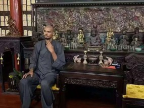 少林寺回应NBA球星文班亚马“剃发闭关”：人确实在寺里