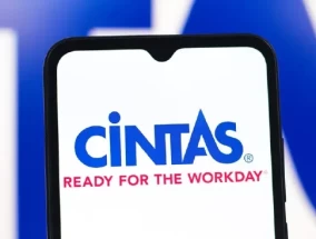 Cintas股价飙升 收购交易提振业绩