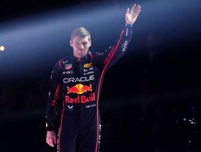 国际汽联决定惩罚马克斯·维斯塔潘后，F1事件被相机捕捉