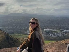 “一件价值63英镑的泰迪外套让我在苏格兰寒冷的天气里保持温暖，并让我得到了很多赞美。”