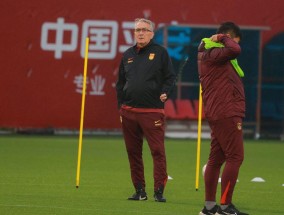今日出征！国足枕戈待旦战印尼：不赢就出局