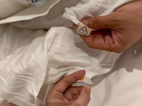 杭州一亚朵酒店被曝使用医院枕套，多方回应