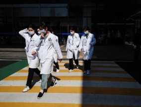 韩国医生不够，医学院却抗议扩招？精英阶层固化谁来买单