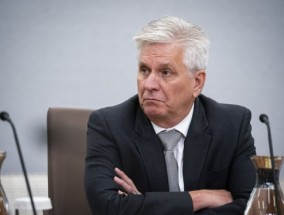美联储理事为央行独立结构辩护 示意解雇美联储官员将对经济不利
