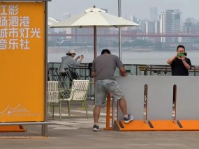 武汉网红桥下打卡地围栏已拆除，客服回应
