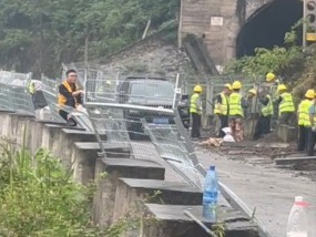 湖南焦柳铁路事故段已开始加装防护网