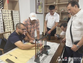 “我要把这份美好的记忆带回阿尔及利亚”——阿尔及利亚媒体学者代表团参访新疆