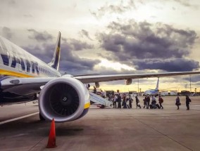 瑞安航空发布了新的登机牌规则，这是一个戏剧性的180度大转弯