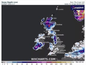气象地图显示，英国城镇被大雪笼罩，夜间气温骤降至零下20摄氏度