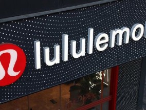 关税威胁叠加经济衰退担忧 Lululemon股价暴跌15%
