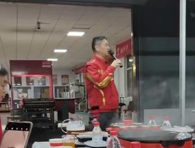 无论京东美团怎么吵，这次赢家应该是外卖小哥了