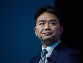 刘强东硬刚王兴，到底图什么？