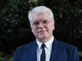 美学者：美国应尽早认清自身积弊与中国合作谋求共赢