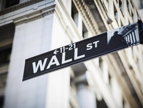 美股收盘：特朗普关税引发恐慌性抛售纳指暴跌近6%创2020年以来最大单日跌幅